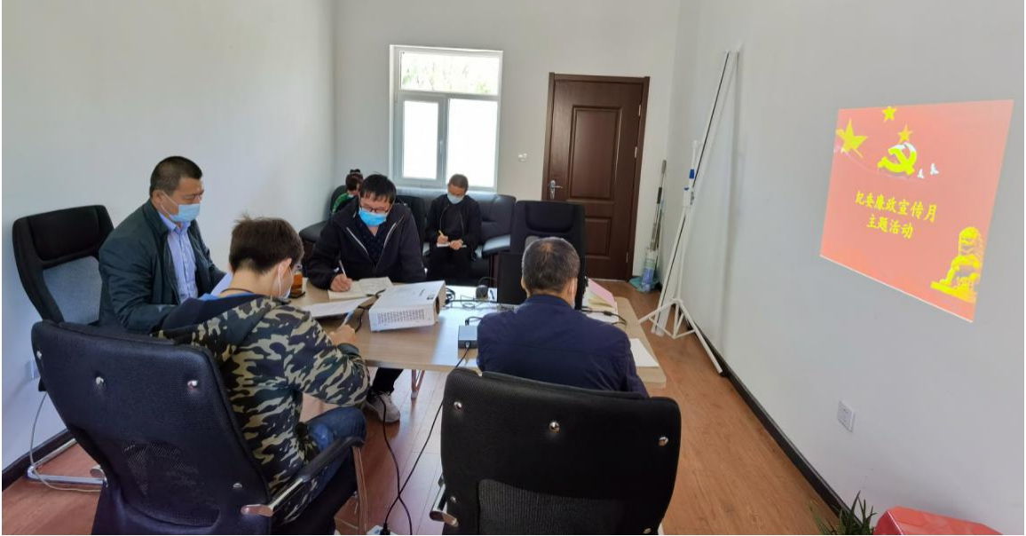 ɽ����Ͷ��е�����ſ�չ������������������ϵ���˶�