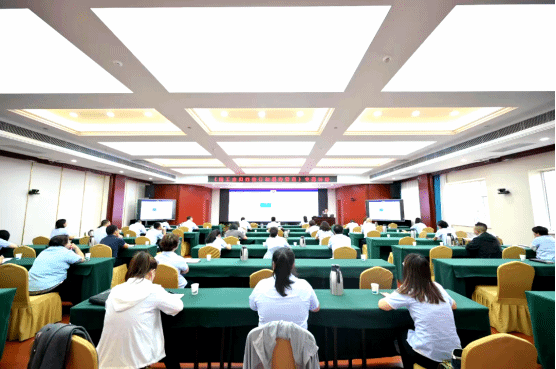 ɽ����Ͷ�������ž��С�ʩ����Լ��ǩ�����Լ������ר�⽲��