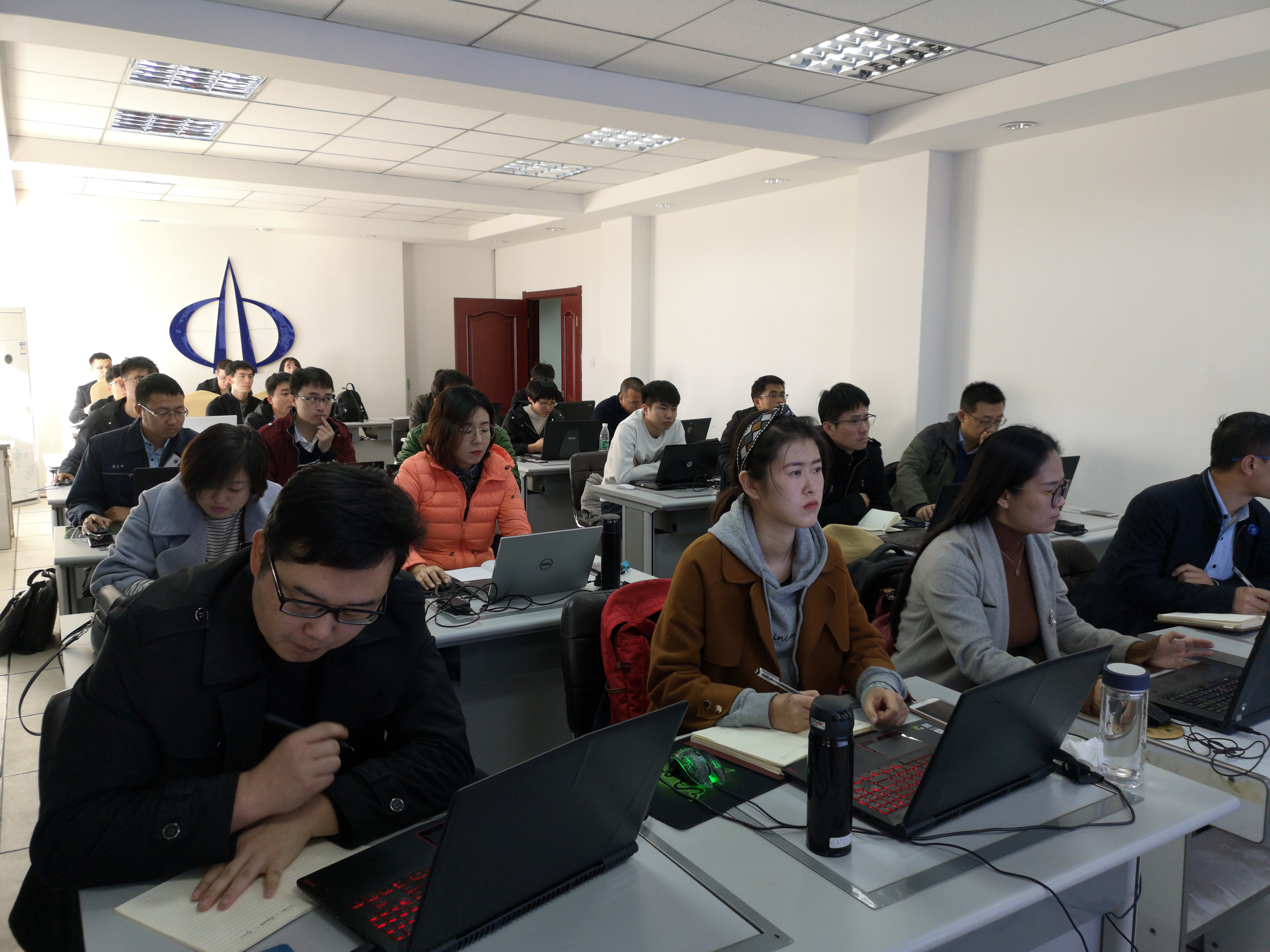 ɽ����Ͷ����BIM����Ӧ������������ѵ