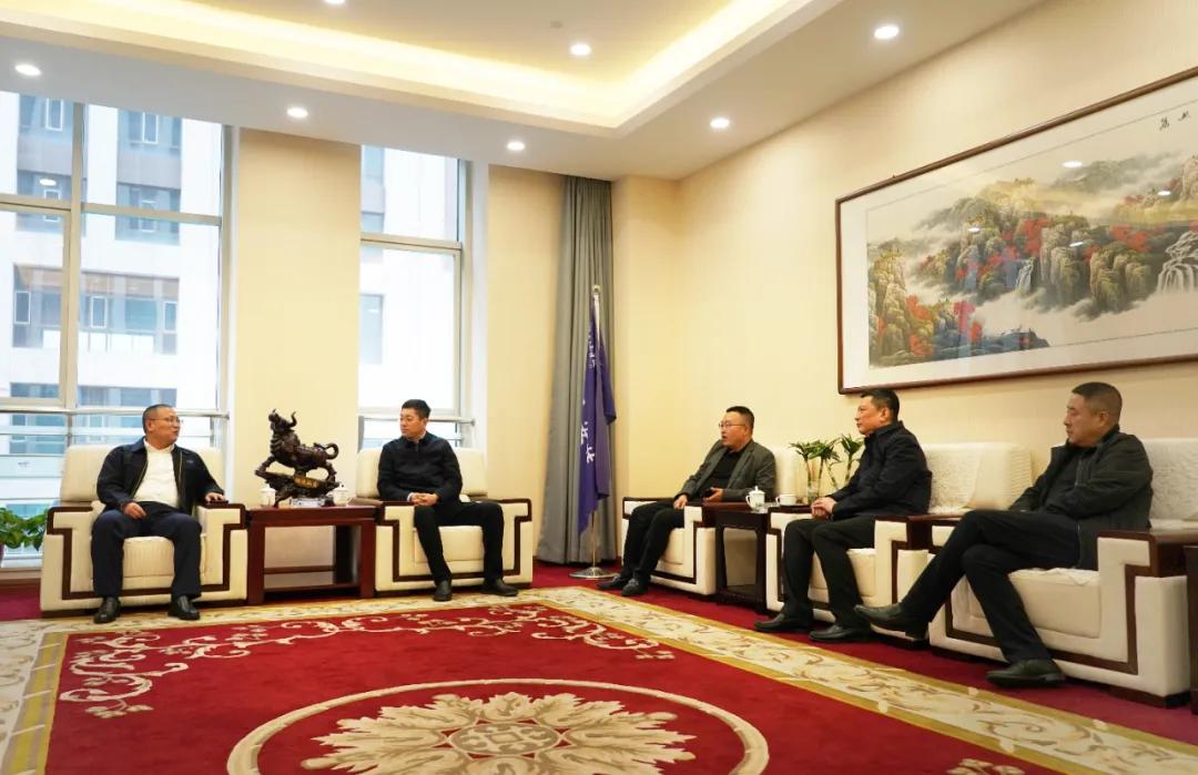 ��ƽ��ί��ί�����г���ɽ����Ͷװ�ü��ŵ���