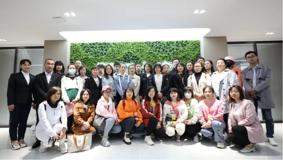 ɽ������������ɲ���������֮�ҡ���������ɽ����Ͷ�������Ź�Ħ����