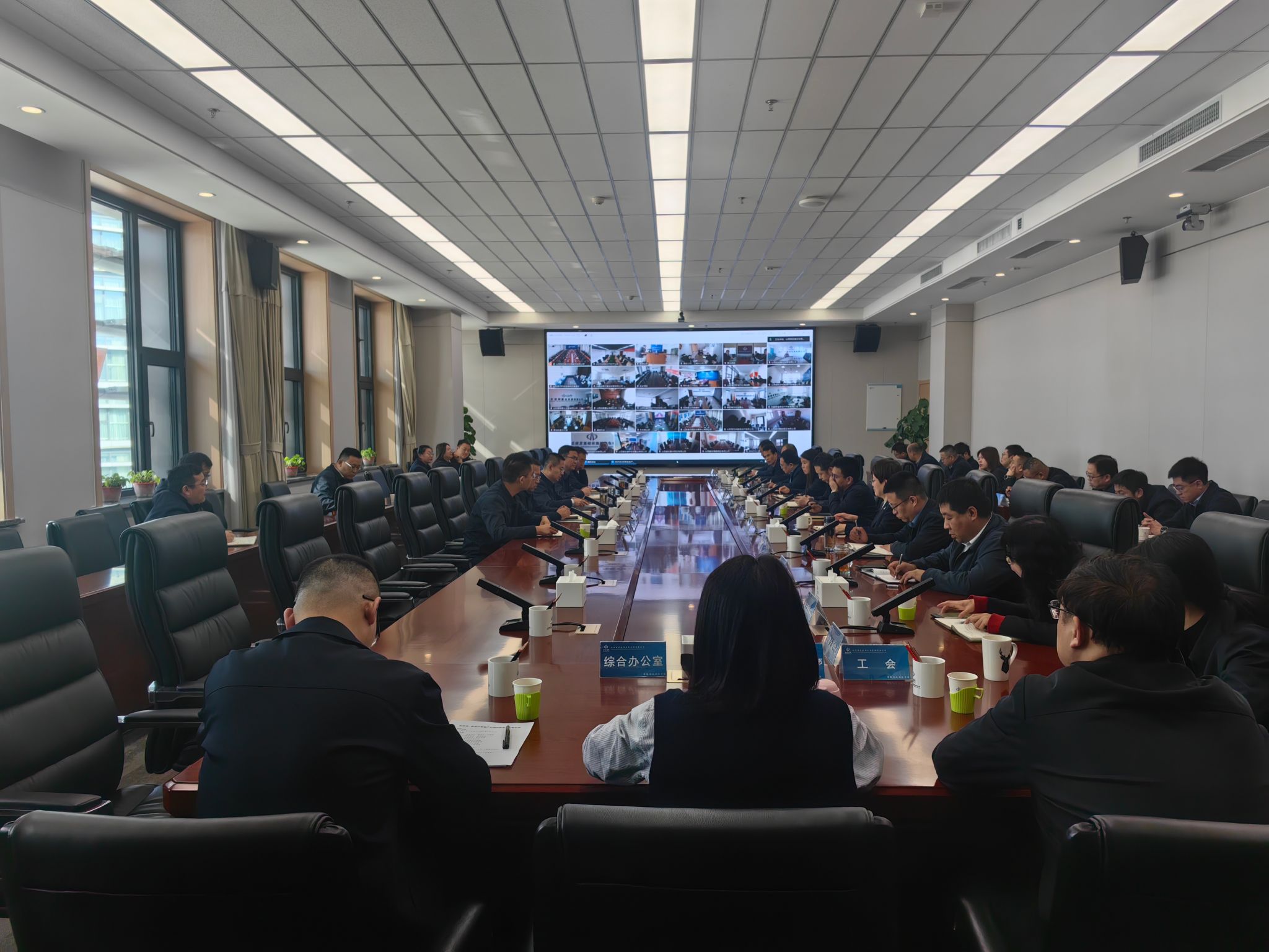 ɽ����Ͷ԰�����������ٿ��徲����������Ӫ�����߸������������ƽ���