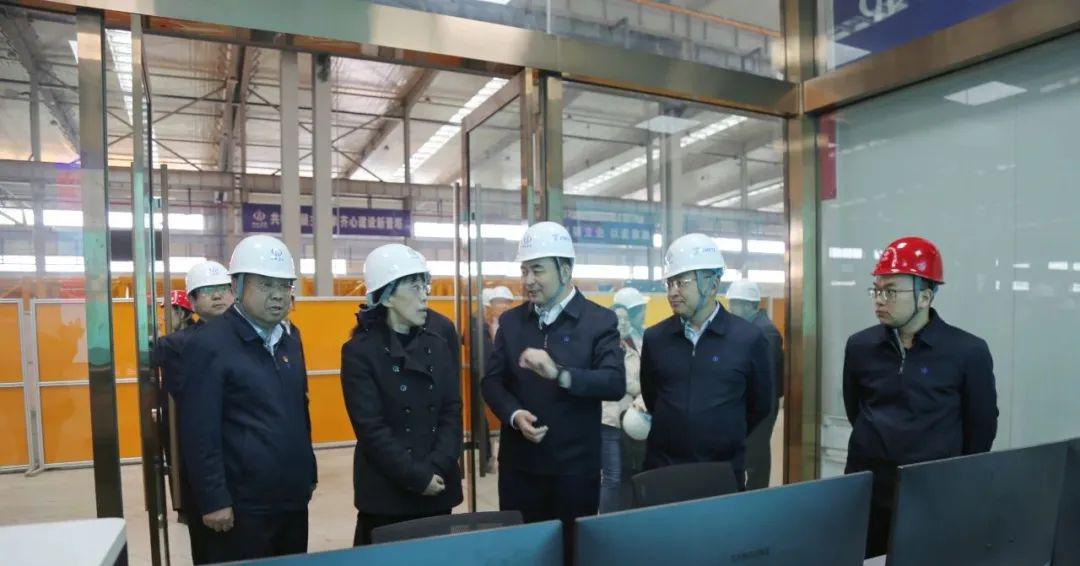 �Ժ�����ɽ����Ͷ���ŵ���