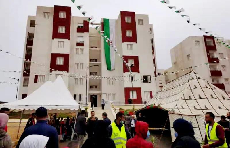 ������������ס�������ޣ�ɽ����Ͷ����������˹����860��סլ��Ŀ˳�콻��