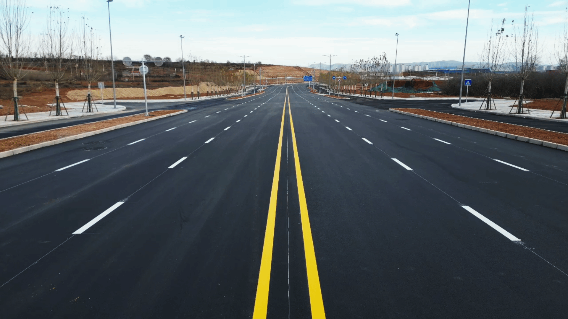 ɽ����Ͷһ�������յ�������