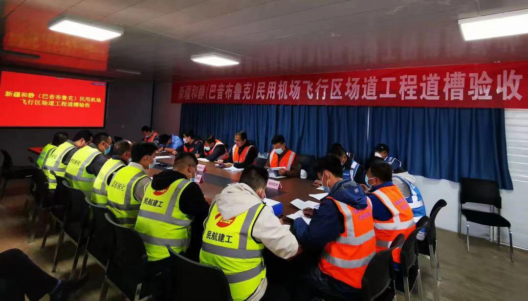 ɽ����Ͷ��е�������½��;���������³�ˣ����û�������˳��ͨ����������