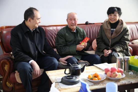 ʡ����ί��ίίԱ���������ź����߷�ο��ɽ����Ͷ�ϵ�Ա�����⵳Ա