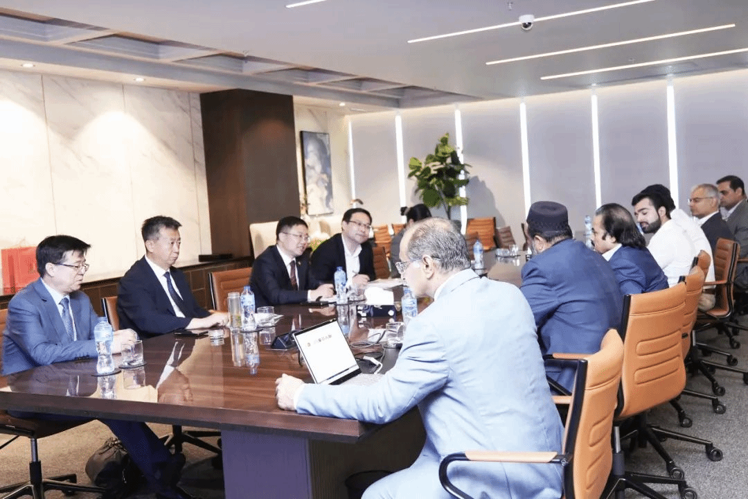 �ͻ�˹̹��ά�³���Ŀ��ʽǩԼ