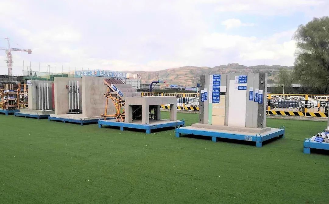 ɽ����Ͷ�彨���������³�һ�У����У�GGPoker��Ŀ�깤